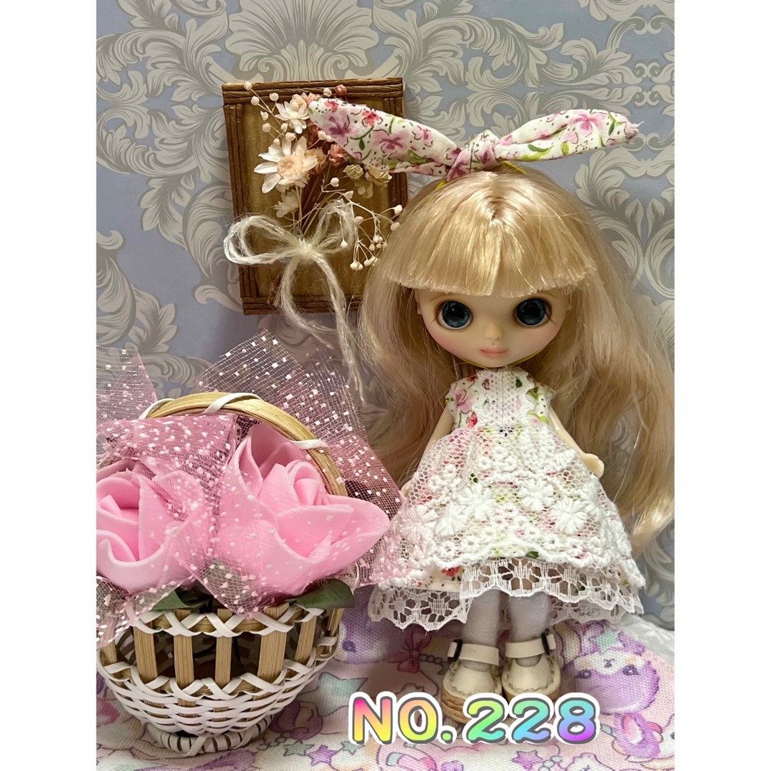 プチブライス プチアイシードール アウトフィット ワンピース&リボンNO.218- イーマリーちゃん エプロンドレスコーデ 乙女