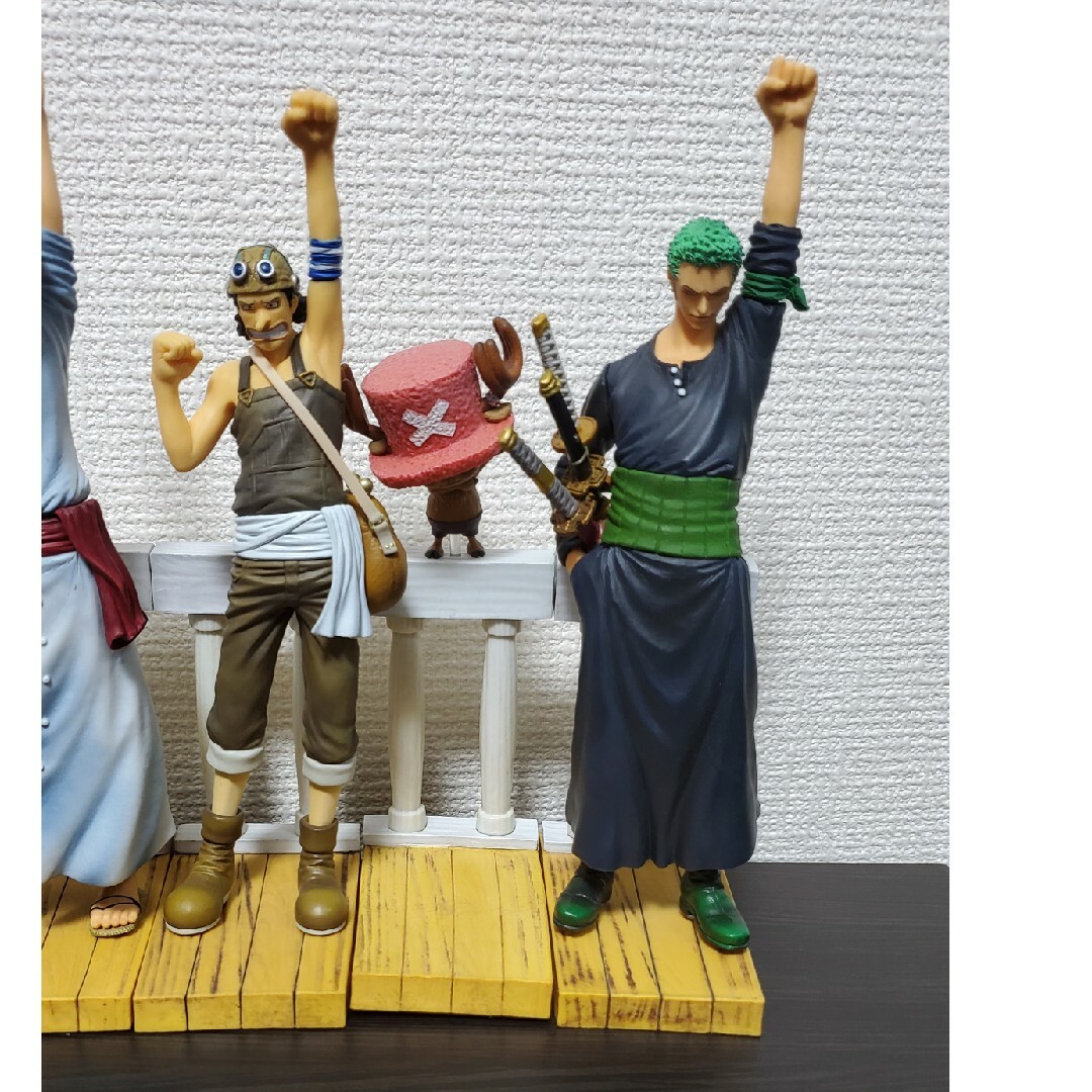 箱あり】【本日発送】ワンピース フィギュア ドラマチックショーケース