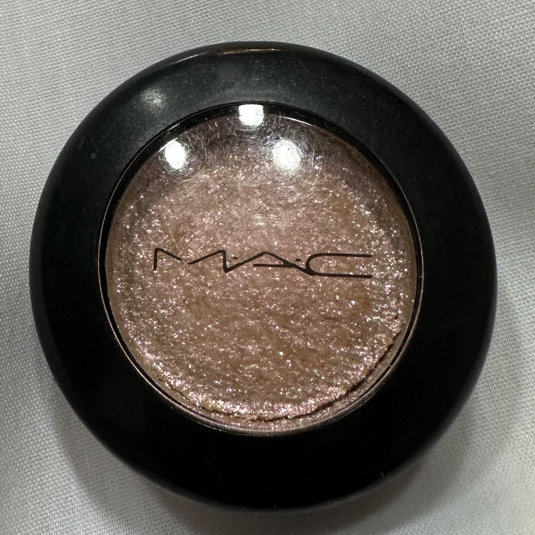 MAC(マック)のM•A•C 単色アイシャドウ ラストダンス コスメ/美容のベースメイク/化粧品(アイシャドウ)の商品写真