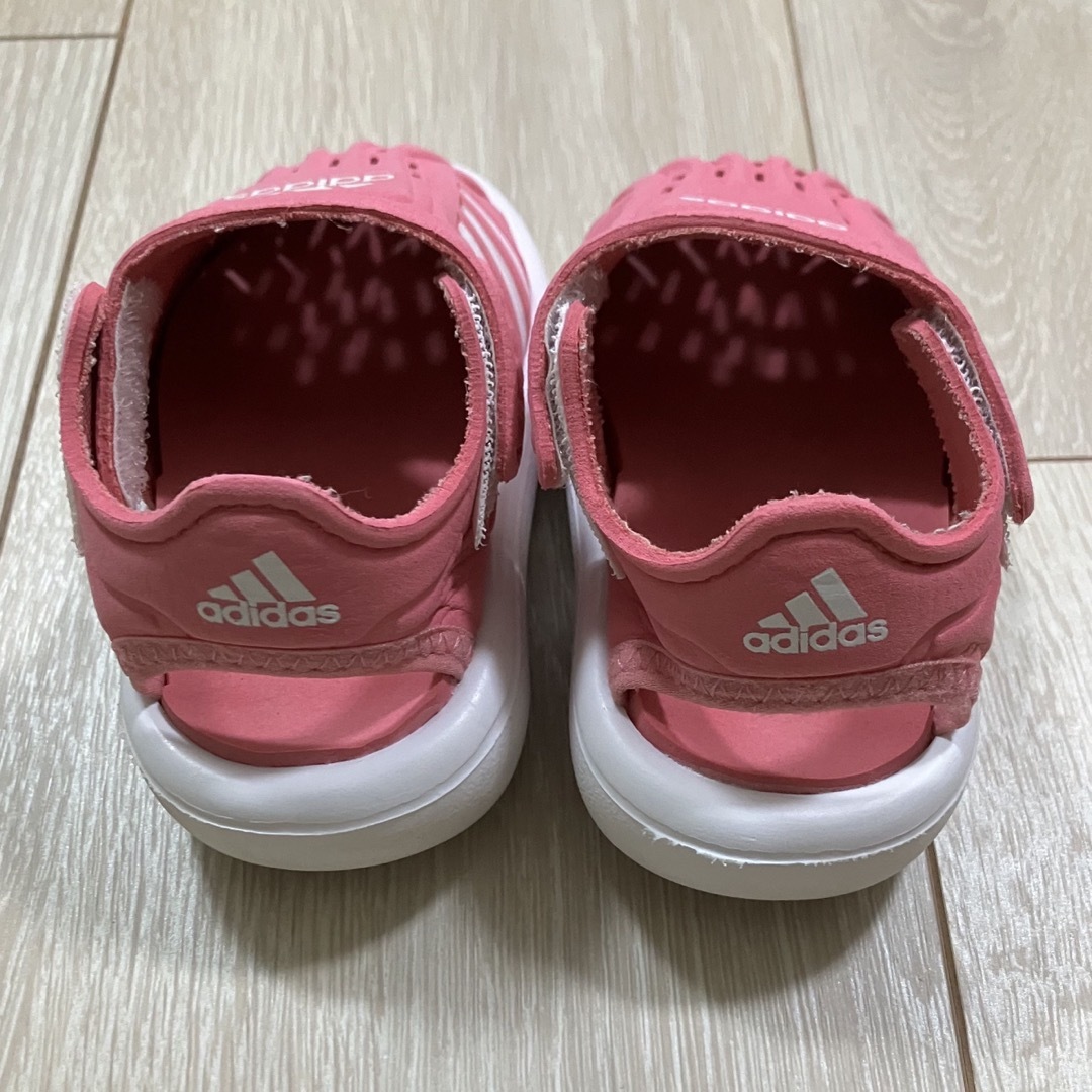 adidas(アディダス)のadidasベビーサンダル　12センチ キッズ/ベビー/マタニティのベビー靴/シューズ(~14cm)(サンダル)の商品写真