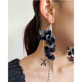 アメリヴィンテージ(Ameri VINTAGE)のAmeri 新品♡ UND SEQUINS VOLUME EARRING♡(イヤリング)