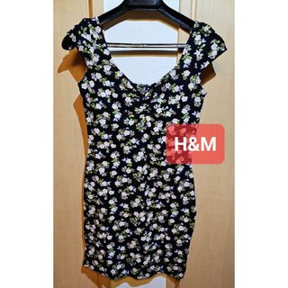 エイチアンドエム(H&M)のH&M！花柄ノースリーブワンピースです。(ミニワンピース)