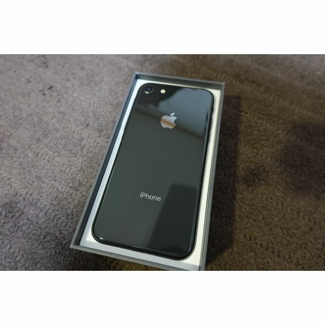 Apple - iPhone8 Space Gray 64GB SIMフリー 美品の通販 by かな's