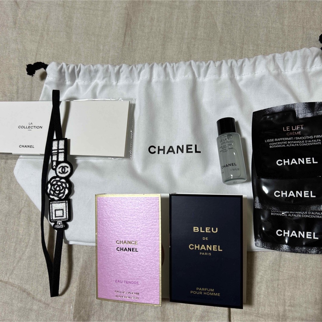 CHANEL LE LIFT セット　ポーチ付き