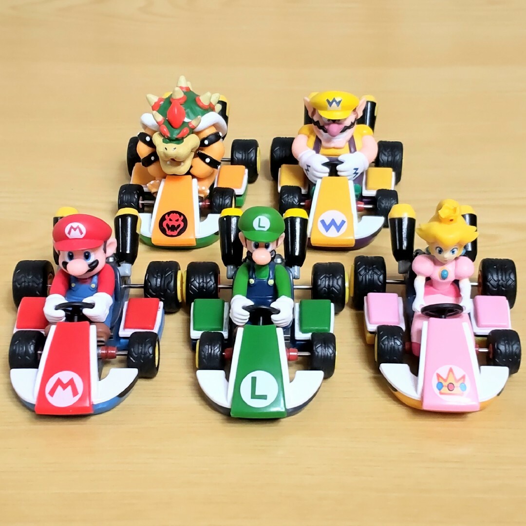 任天堂(ニンテンドウ)のマリオカート リモートコントロールカー＆プルバックフィギュア 7種セット エンタメ/ホビーのおもちゃ/ぬいぐるみ(トイラジコン)の商品写真