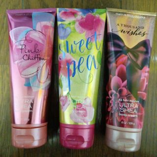 バスアンドボディーワークス(Bath & Body Works)のBath ＆Body Works★定番人気の香り★ボディクリーム3本セット(ボディクリーム)