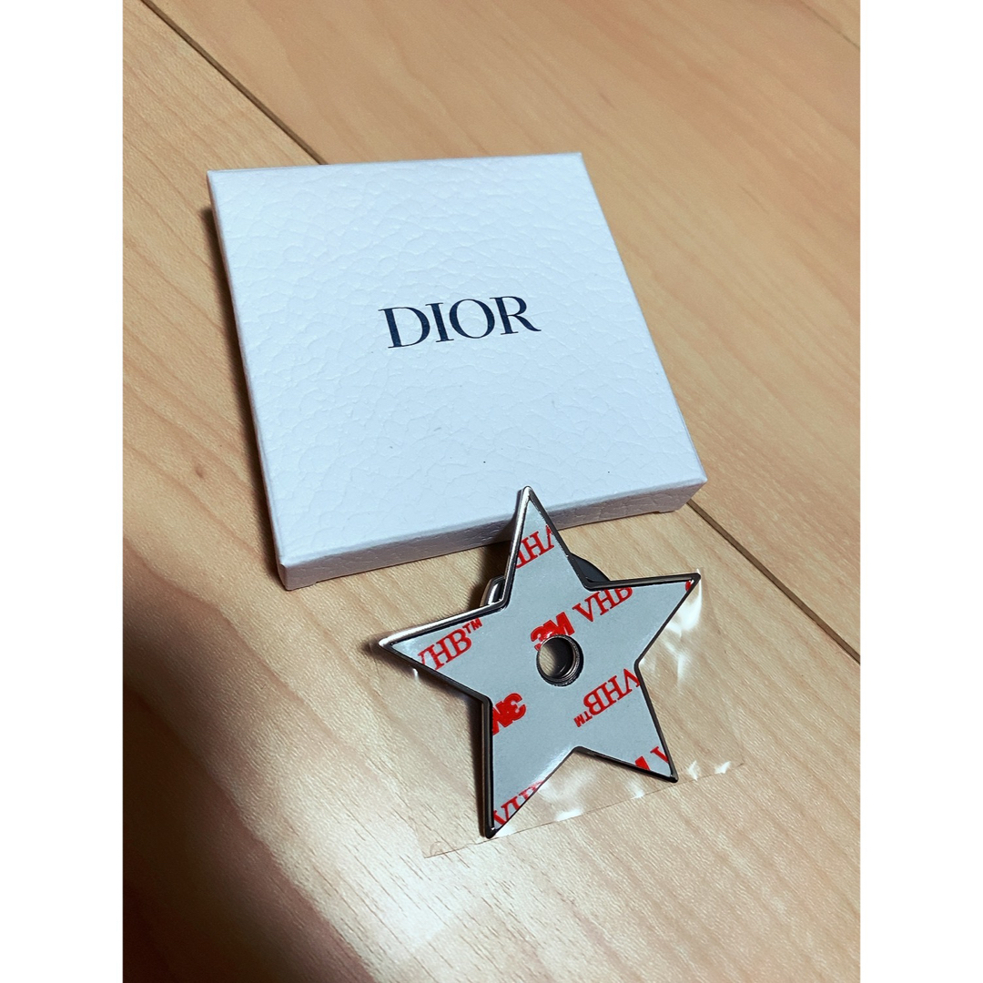 Dior(ディオール)のDIOR ノベルティ リングホルダー スマホ/家電/カメラのスマホアクセサリー(その他)の商品写真