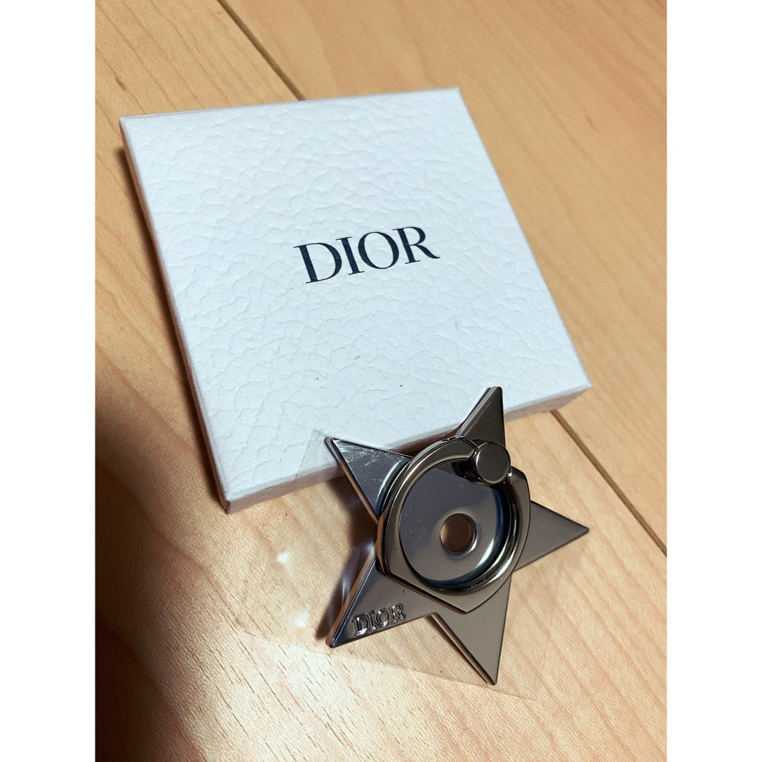Dior(ディオール)のDIOR ノベルティ リングホルダー スマホ/家電/カメラのスマホアクセサリー(その他)の商品写真