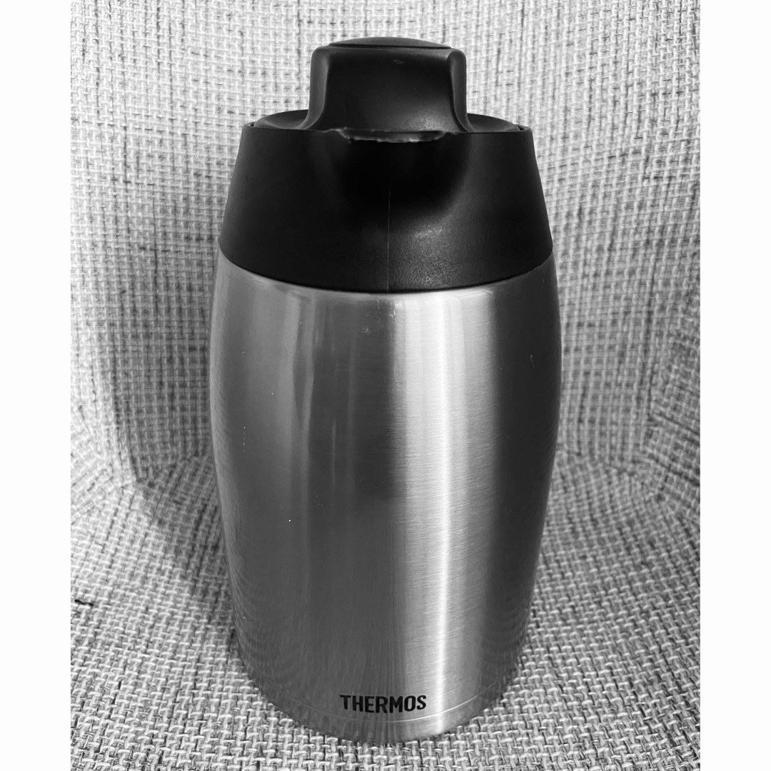 THERMOS(サーモス)のサーモスTHERMOS 卓上保温保冷ポット　THS-1500 1.5L ブラック インテリア/住まい/日用品のキッチン/食器(その他)の商品写真