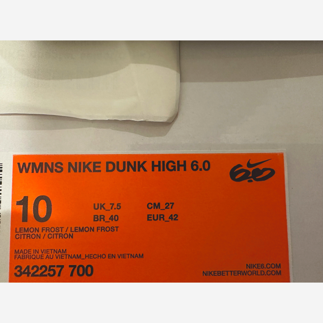 NIKE(ナイキ)の【新品】【人気】NIKE WMNS DUNK HIGH 6.0 27cm メンズの靴/シューズ(スニーカー)の商品写真