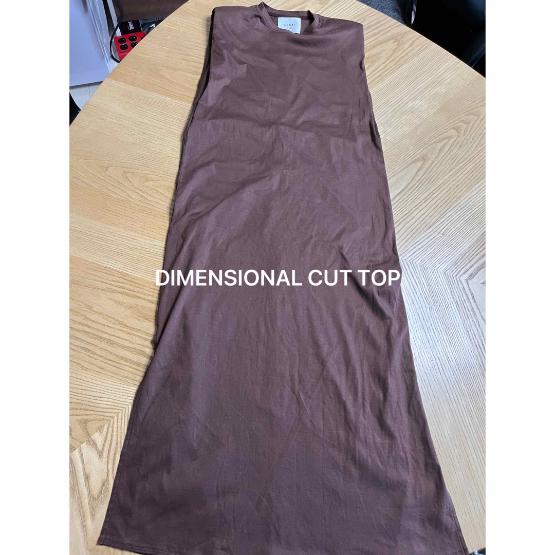 DIMENSIONAL CUT TOP