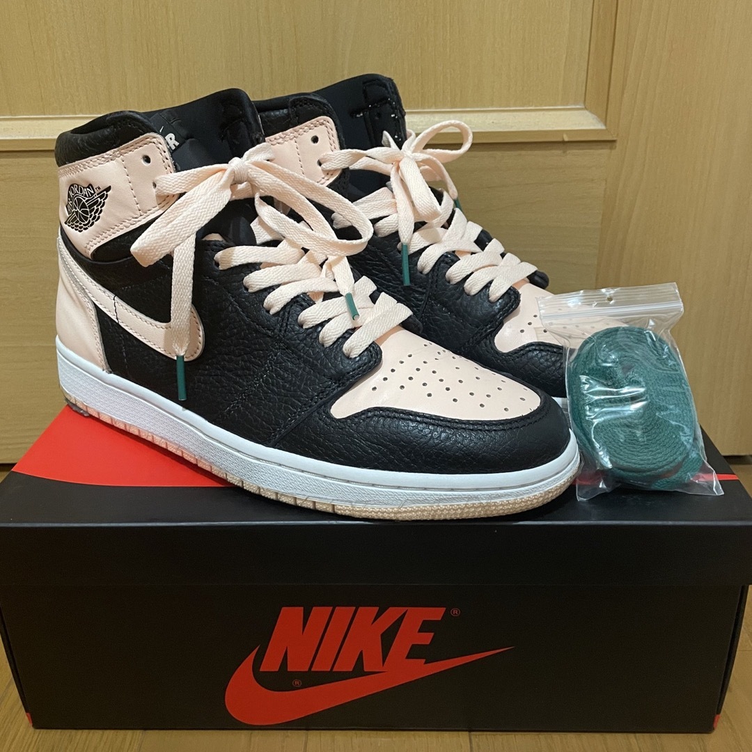 Air Jordan 1 Retro High OG Crimson Tint