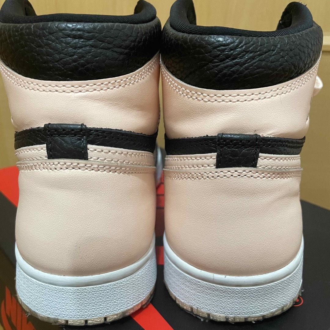 NIKE(ナイキ)のAir Jordan 1 Retro High OG Crimson Tint メンズの靴/シューズ(スニーカー)の商品写真