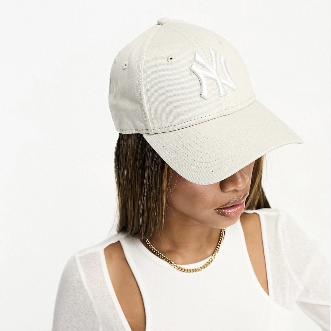 New Era NY ニューエラ ヤンキース キャップ ベージュ 新品未使用