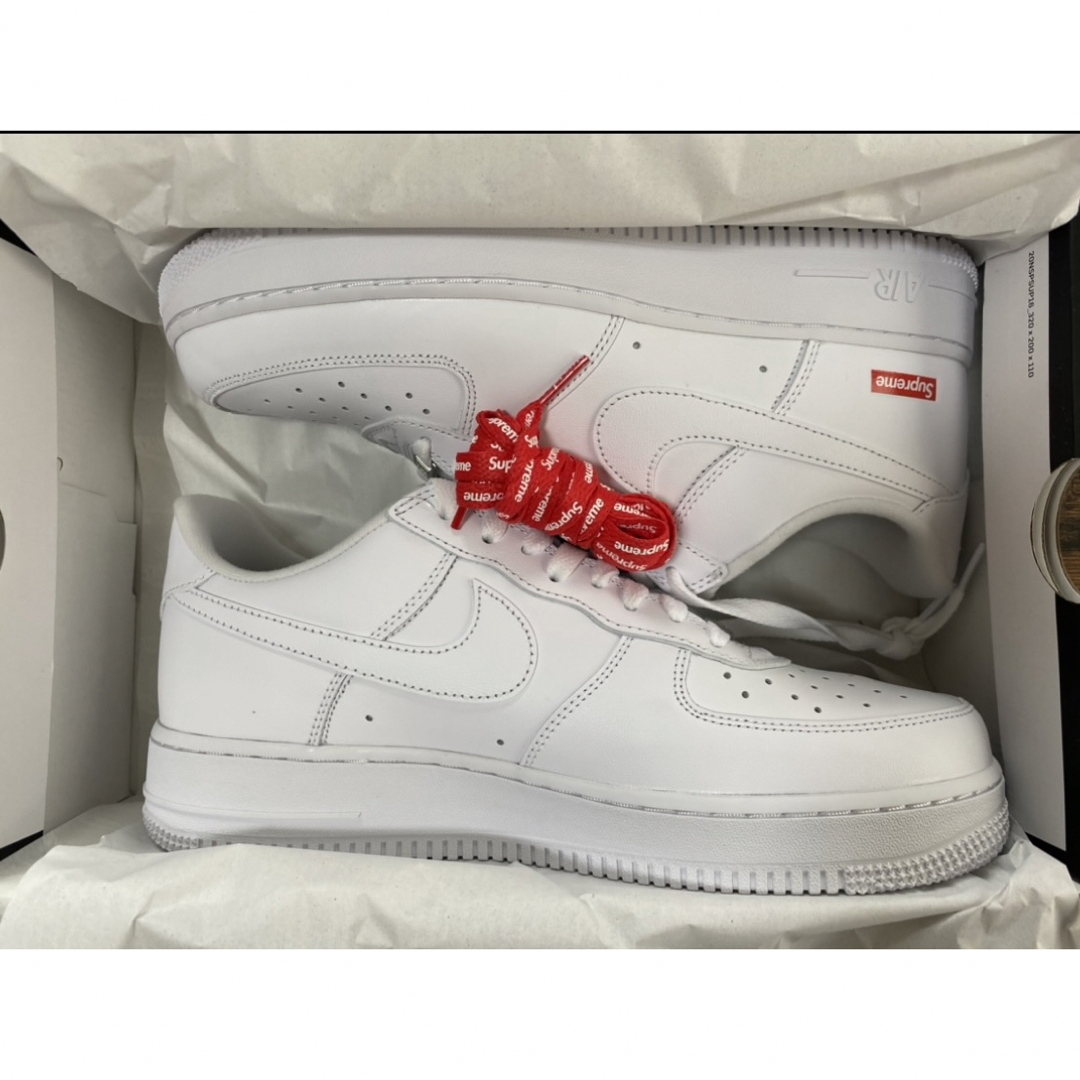 Supreme(シュプリーム)のシュプリーム × NIKE AIR FORCE 1 LOW メンズの靴/シューズ(スニーカー)の商品写真