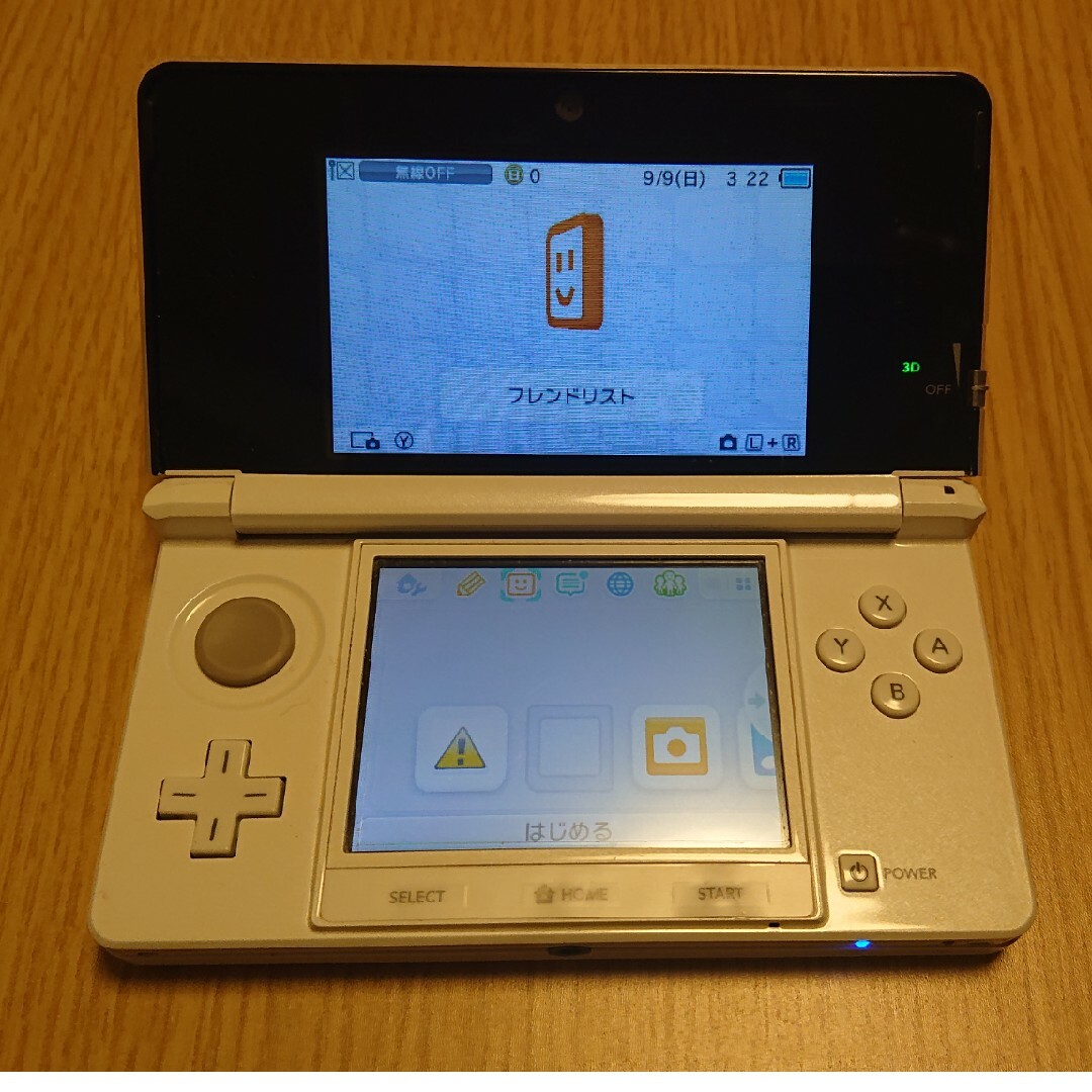 ニンテンドー3DS(ニンテンドー3DS)の任天堂 Nintendo  ニンテンドー  3DS  wホワイト  動作品 エンタメ/ホビーのゲームソフト/ゲーム機本体(携帯用ゲームソフト)の商品写真