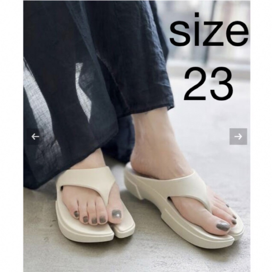 【PAES】Sandals ホワイト　23  新品タグ付き