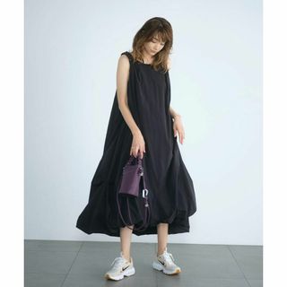 エミアトリエ(emmi atelier)の2023SS 新品 emmi atelier エアーボリュームワンピース BLK(ロングワンピース/マキシワンピース)