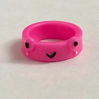 16号前後 かわいいカエルの指輪　ピンク かえる　蛙 　キュート　動物(リング(指輪))