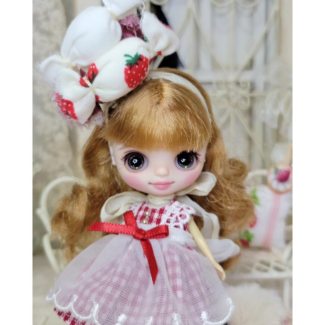 Takara Tomy(タカラトミー)の【🍓❤ラピっ子doll】❁カスタムプチブライス❁ ハンドメイドのぬいぐるみ/人形(人形)の商品写真