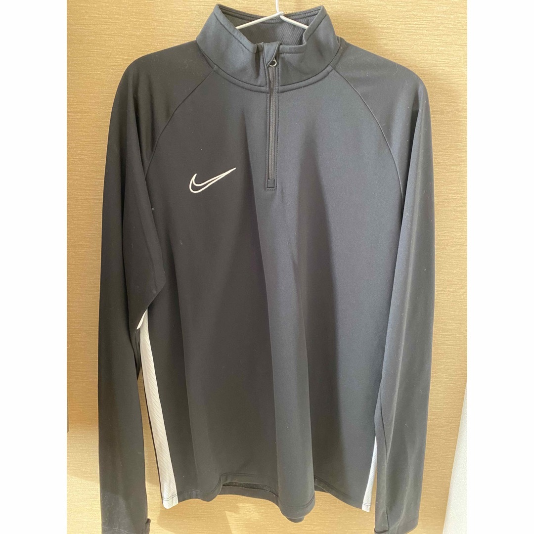 NIKE(ナイキ)のナイキ アカデミー 19 ドリルトップ（ブラック×ホワイト） スポーツ/アウトドアのサッカー/フットサル(ウェア)の商品写真