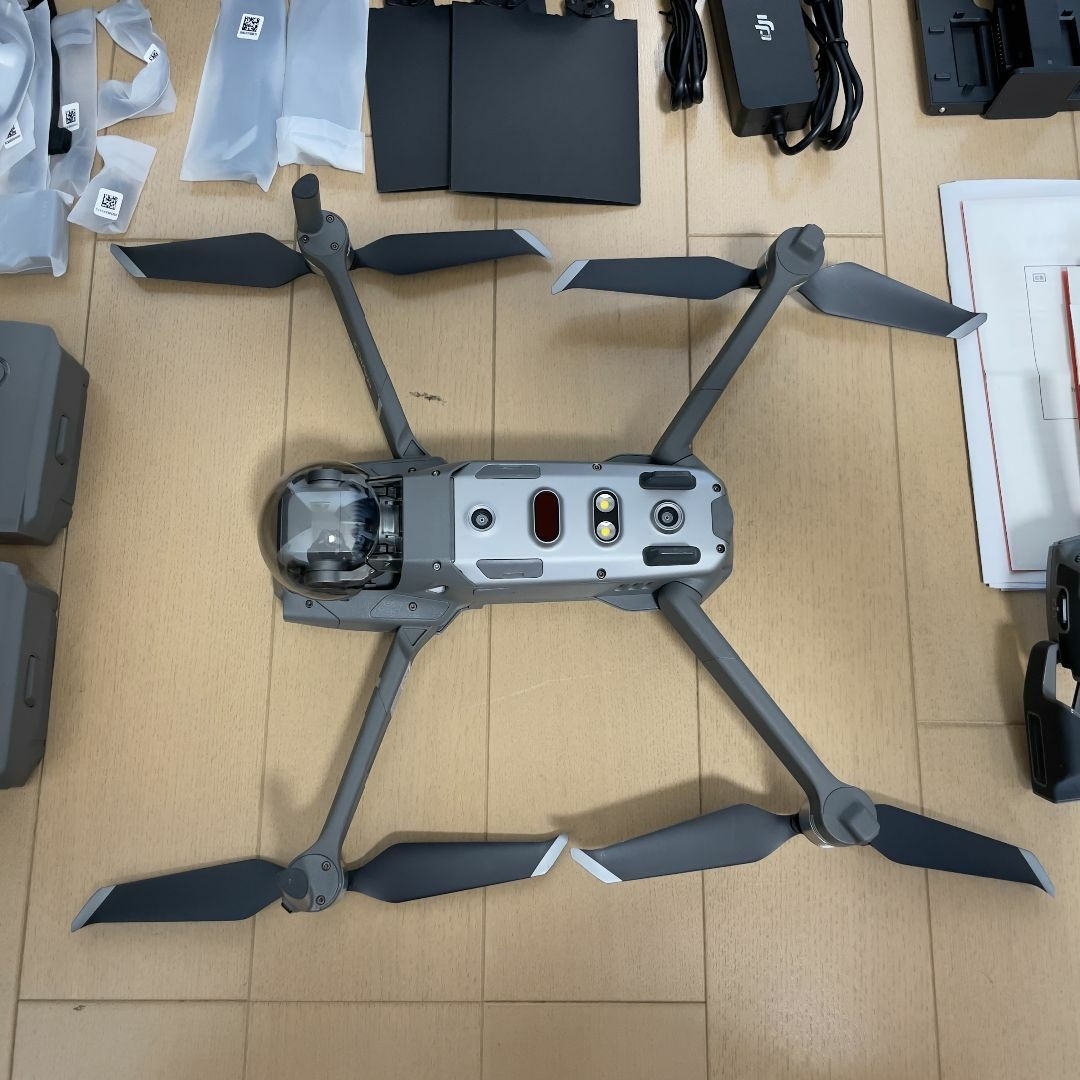 美品）DJI Mavic 2 Pro + Fly More Kit 純正充電ハブ