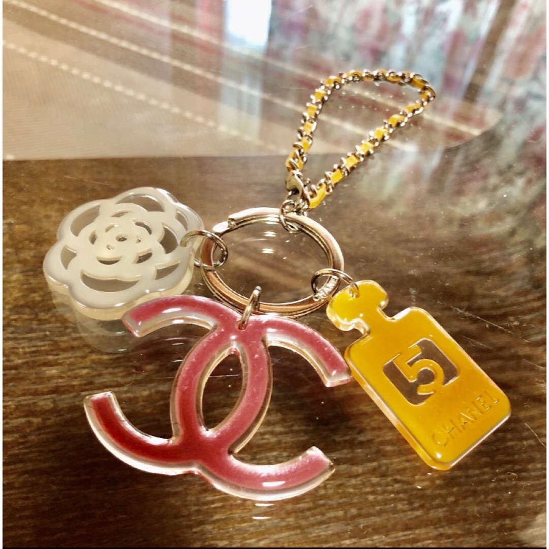 美品 CHANEL キーホルダー - キーホルダー