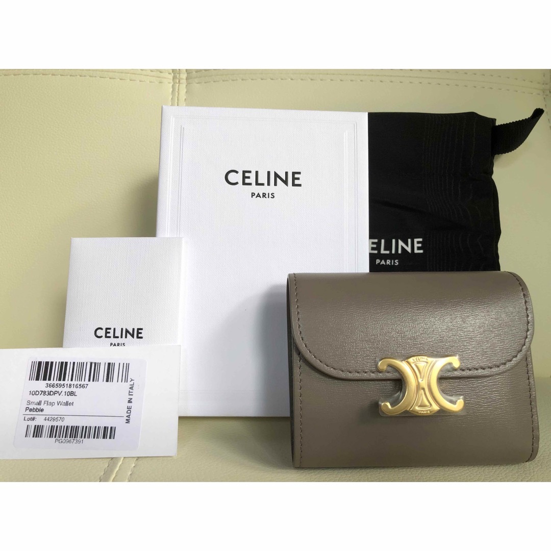 CEFINE - 【新品】CELINE ☆ トリオンフスモールウォレット PEBBLEの