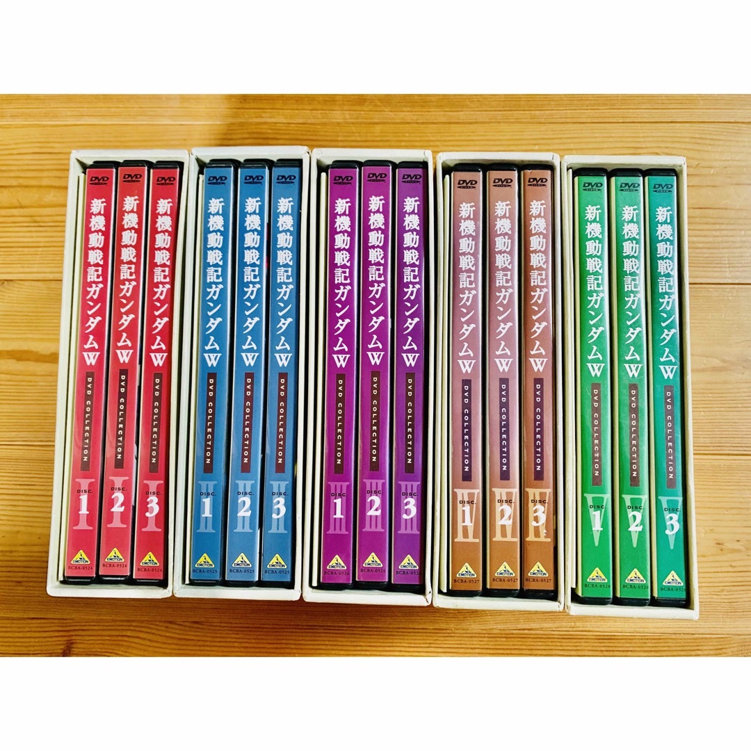 新機動戦記ガンダムW DVD-BOX 全5巻 エンタメ/ホビーのDVD/ブルーレイ(アニメ)の商品写真