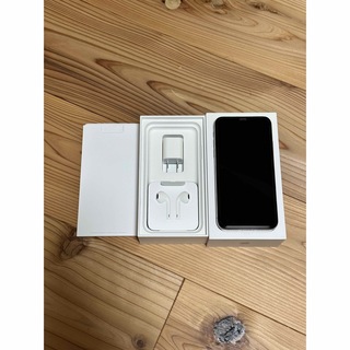 アイフォーン(iPhone)のiPhone X 256GB Silver (SIMロック解除済み)(スマートフォン本体)