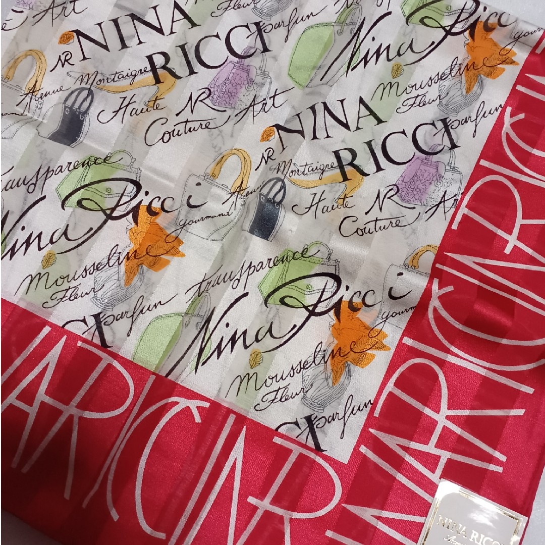 NINA RICCI(ニナリッチ)の値下げ📌ニナリッチ☆シルク50%大判ハンカチーフ53×53🌼👜 レディースのファッション小物(ハンカチ)の商品写真