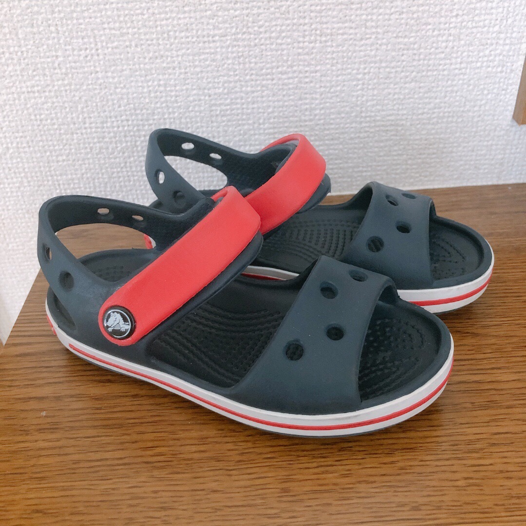 crocs 美品 クロックス キッズサンダル 16.5cm の通販 by miyyyco クロックス キッズ サンダル 16.5センチ