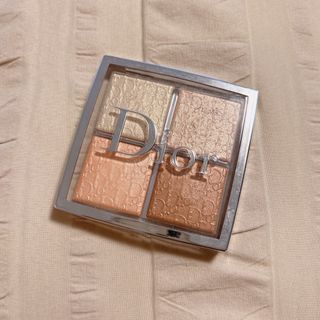 ディオール(Dior)のディオール バックステージフェイスグロウパレット#002グリッツ(フェイスカラー)