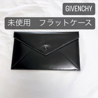 ジバンシィ(GIVENCHY)の【ジバンシイ】未使用 フラットポーチ　フラットケース　ブラック(ポーチ)