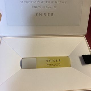 スリー(THREE)のTHREE リズムアミュレット　フレグランスオイル065 オーデコロン4.5ml(香水(女性用))