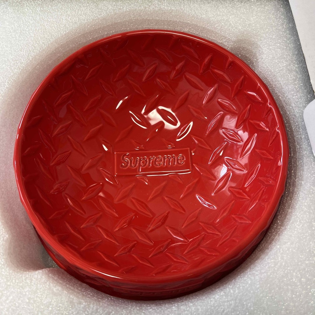 Supreme Diamond Plate Dog Bowl