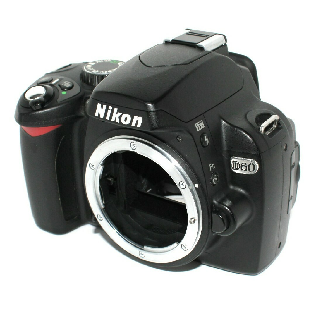 ☆完動品☆Nikon D60☆ボディー☆色鮮やかなCCDセンサー搭載機！