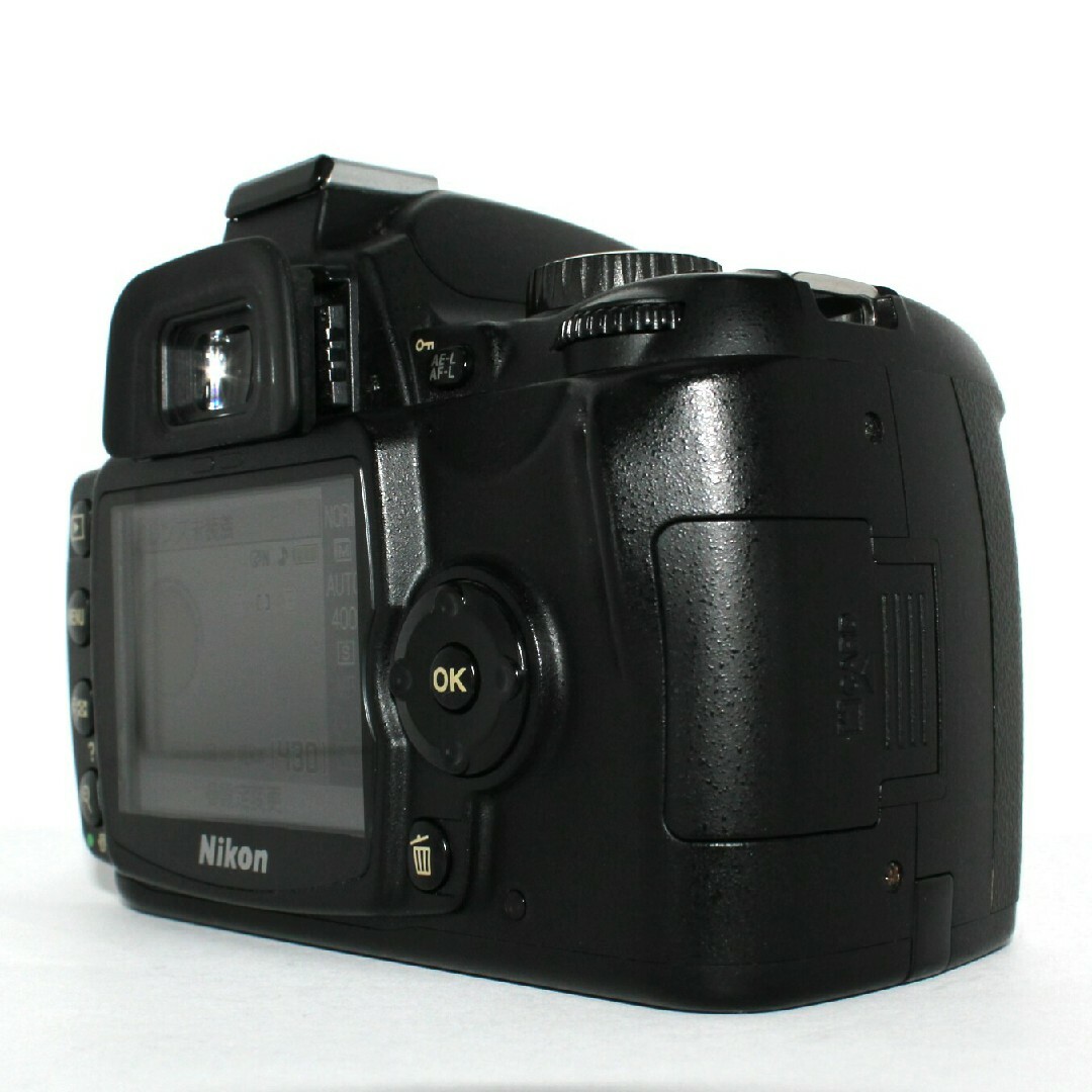 ☆完動品☆Nikon D60☆ボディー☆色鮮やかなCCDセンサー搭載機！