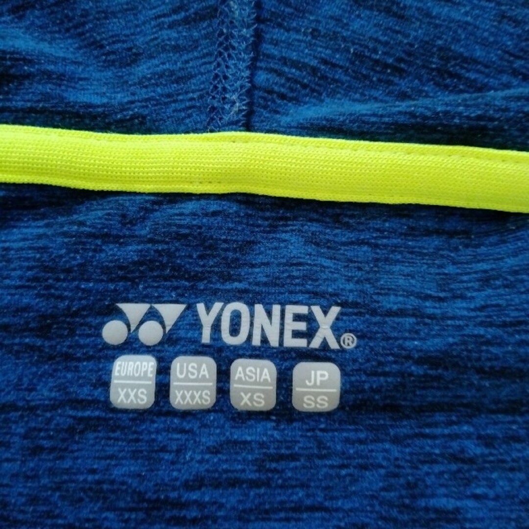 YONEX(ヨネックス)のヨネックス　パーカー　色ムラあり スポーツ/アウトドアのテニス(ウェア)の商品写真