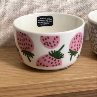 マリメッコ(marimekko)のマリメッコ 【marimekko】マグカップ・ミニボウル🍓マンシッカ・いちご柄(食器)