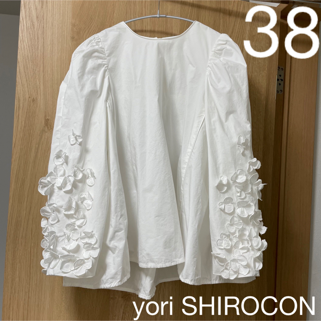 yoriヨリ パフュームブラウス38白　shirocon シロコン