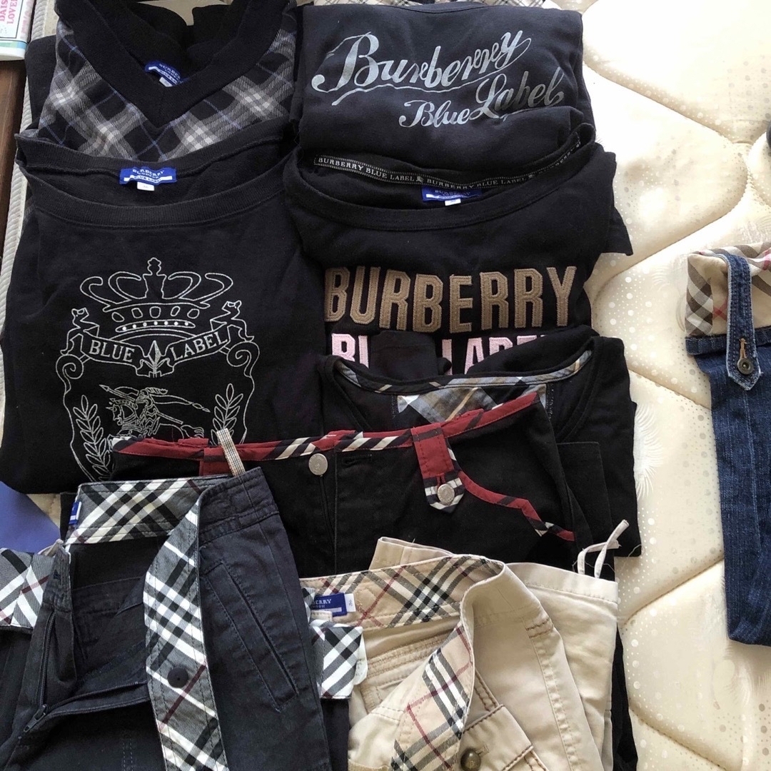 BURBERRY BLUE LABEL(バーバリーブルーレーベル)のBurberry Blue Labelジーンズ レディースのパンツ(デニム/ジーンズ)の商品写真