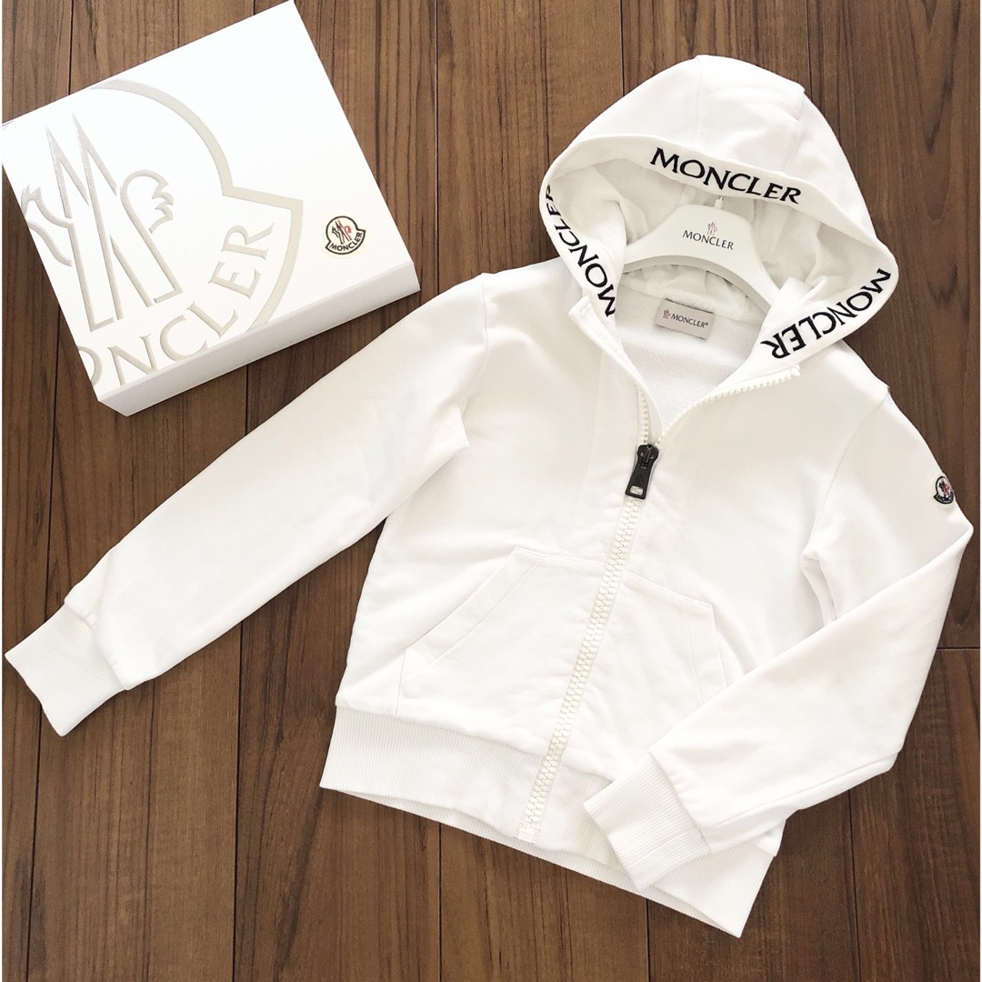 セットアップセットアップMONCLER キッズパーカー 8A ジャケット