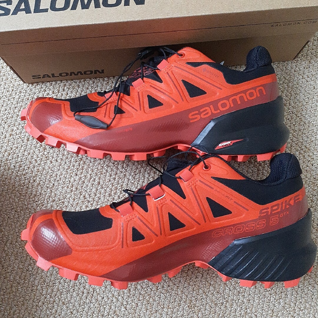 SALOMON(サロモン)の新品未使用タグ付　サロモン　SALOMON　スパイククロス5GTX　24.5cm スポーツ/アウトドアのランニング(シューズ)の商品写真