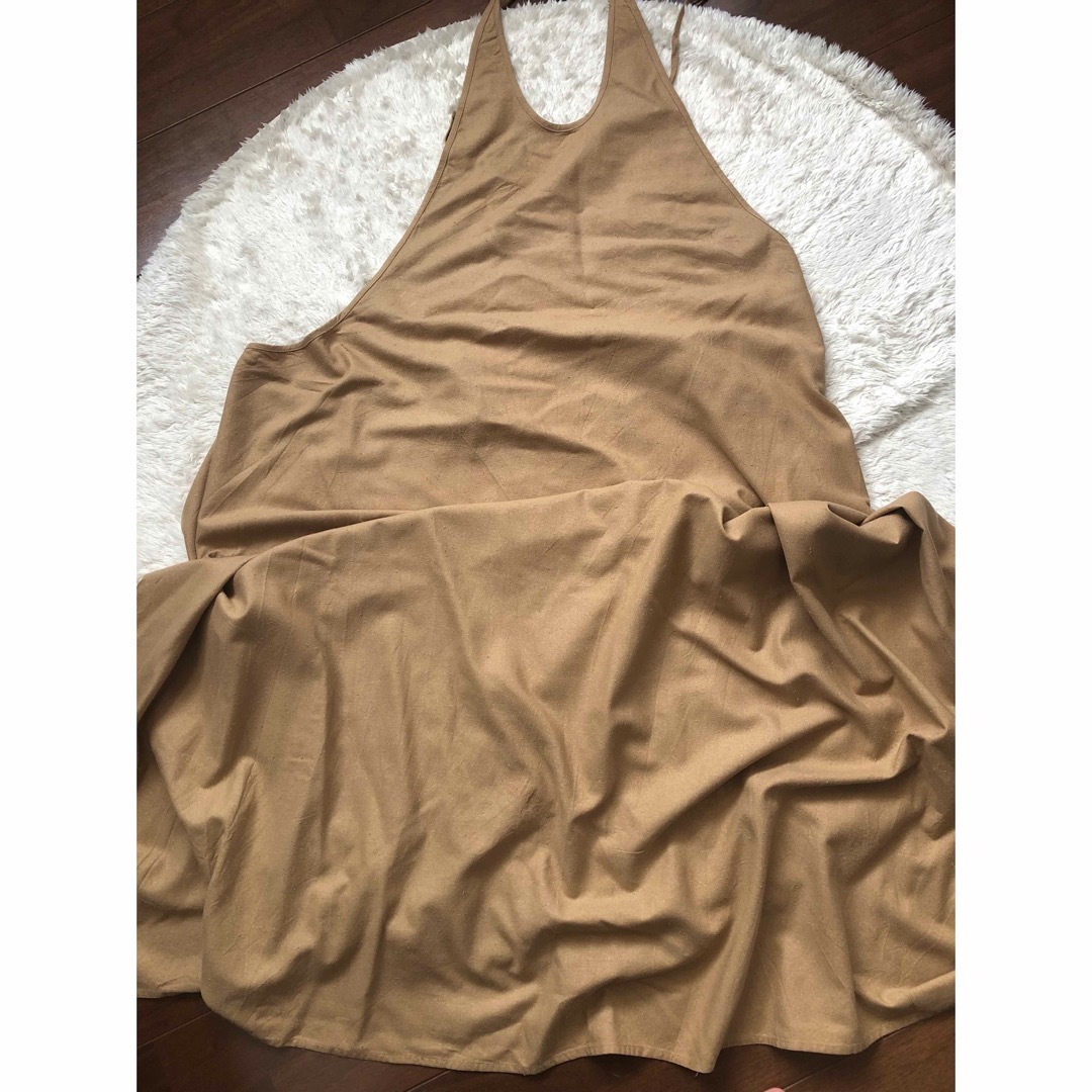 UNITED ARROWS(ユナイテッドアローズ)のBASERANGE APRON DRESS：ワンピース レディースのワンピース(ロングワンピース/マキシワンピース)の商品写真