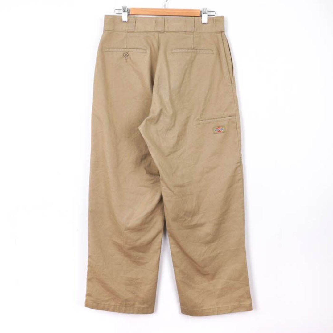 Dickies(ディッキーズ)のディッキーズ ワークパンツ ペインターパンツ ワンポイントロゴ アメリカ古着 ボトムス メンズ 32×30サイズ ベージュ Dickies メンズのパンツ(その他)の商品写真