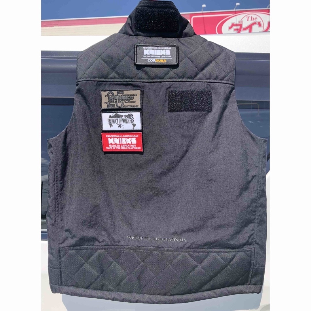 Knicks ニックス　数量限定　ダウンベスト　size L メンズのジャケット/アウター(ダウンベスト)の商品写真