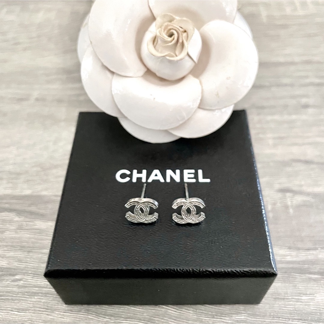 CHANEL(シャネル)の【おまけ付き】CHANEL シャネル ピアス レディースのアクセサリー(ピアス)の商品写真