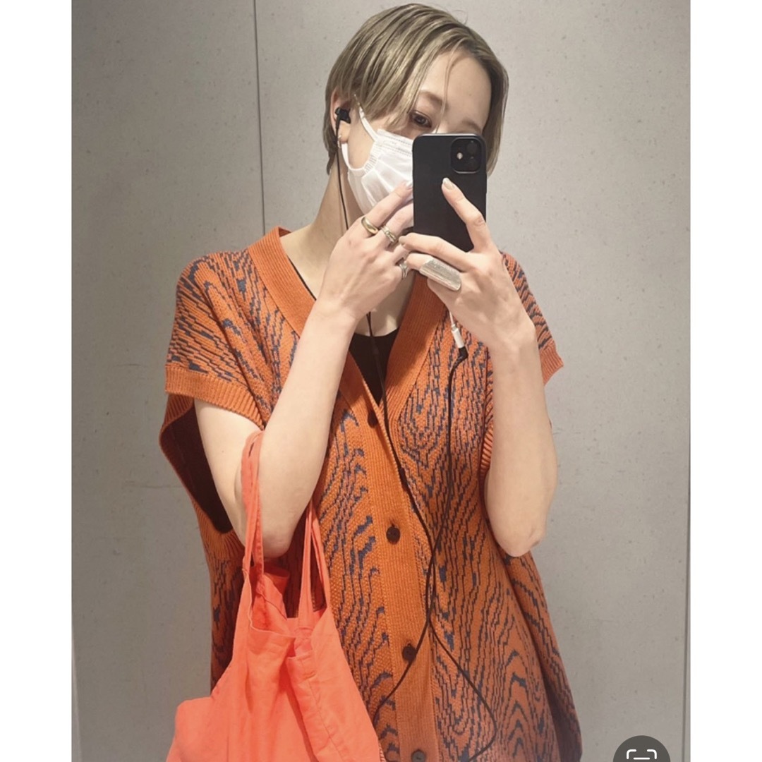新品タグ付き✨MIOSMOKEY トップス Tシャツ | filmekimi.iksv.org