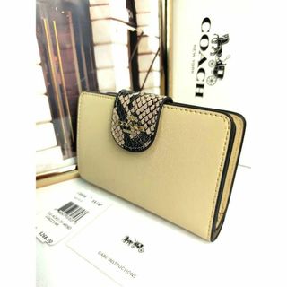 コーチ(COACH) クロコダイル 財布(レディース)(ブラック/黒色系)の